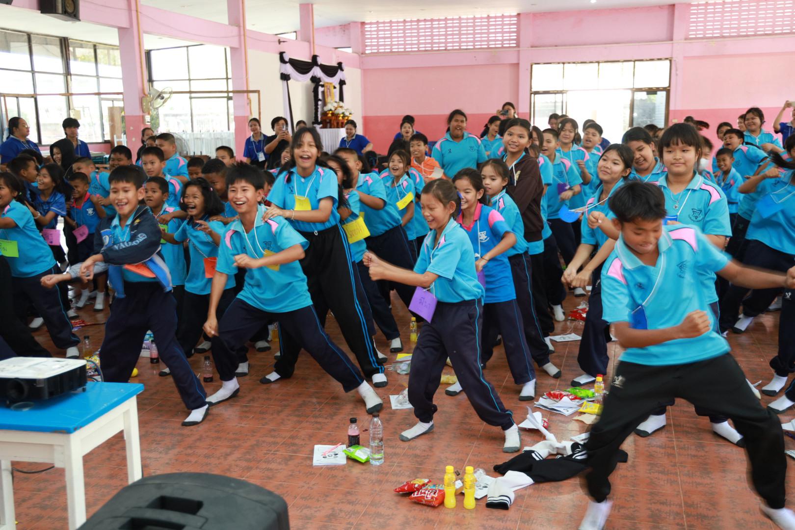 389. วันที่ 27 มกราคม 2569 โปรแกรมวิชาวิทยาศาสตร์ทั่วไป ได้จัดค่ายสเต็มศึกษาให้กับนักเรียนชั้นประถมศึกษาปีที่1-6 ณ โรงเรียนอนุบาลคลองขลุง จ.กำแพงเพชร